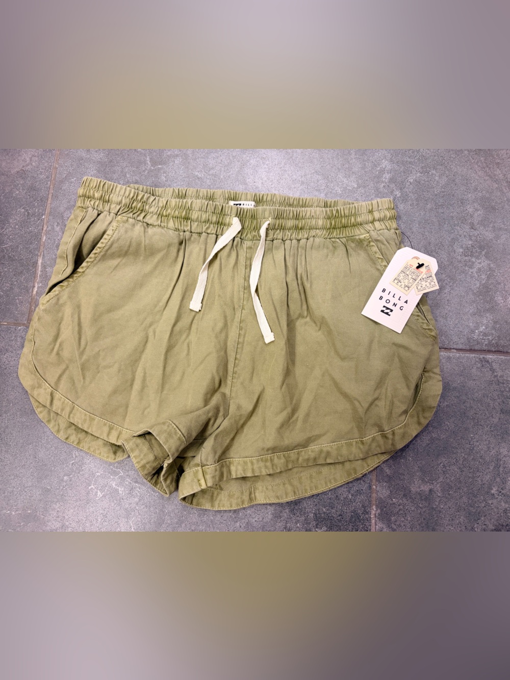 NWT Billabong Shorts